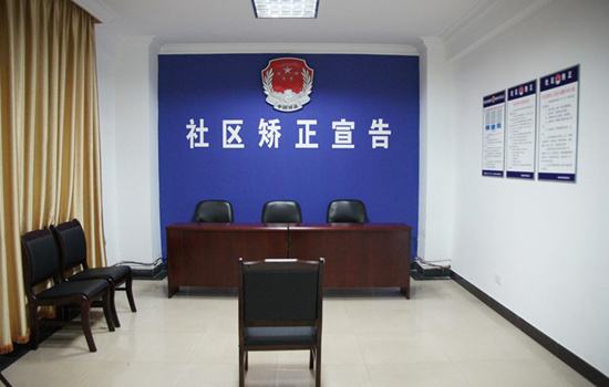 人民日报新论：提升社区治理专业化水平​