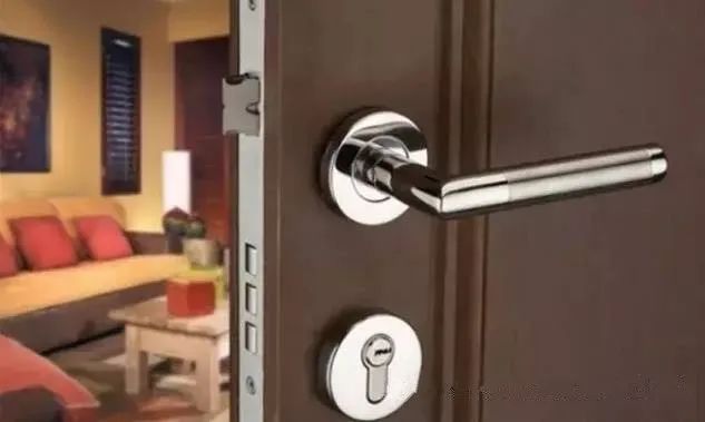 武汉某小区业主，称家中被盗拒缴物业费被拘留15天！